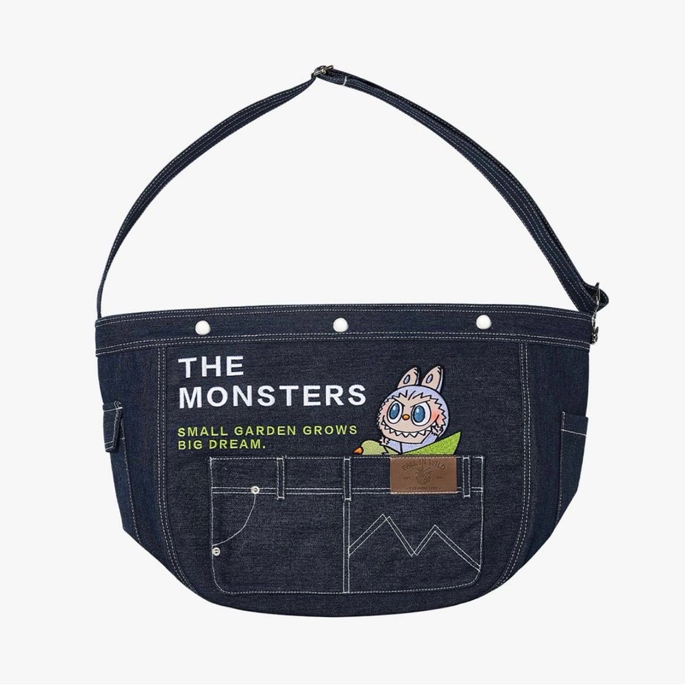 THE MONSTERS FALL IN WILD SERIES-Denim
Messenger BNWT